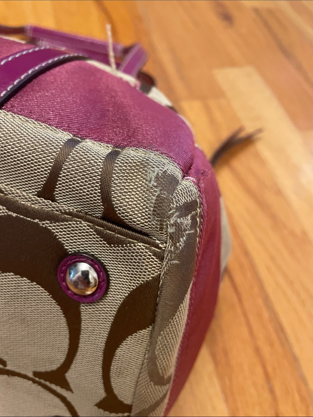 Vintage Coach Monogram Signature C Shoulder Bag. Magenta Pink /Tan. - Picture 8 of 16